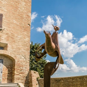 Bishop's Fortress of Bertinoro - Francesco Bombardi, Flying flight, iron, 2010 photo credits: |Marco Canconelli| - Centro Residenziale Universitario di Bertinoro