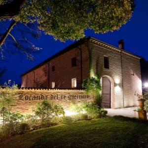Castello di San Pietro in Cerro - Locanda del Re Guerriero - Dimora Storica del Castello di San Pietro foto di: |Locanda del Re Guerriero| - Locanda del Re Guerriero
