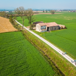 Tratto della Via Francigena tra Fiorenzuola d'Arda e Fidenza foto di ENIT SpA